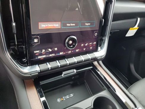 New 2026 GMC Yukon XL Denali image 23