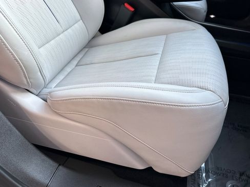 Certified 2024 Cadillac Lyriq Luxury image 23