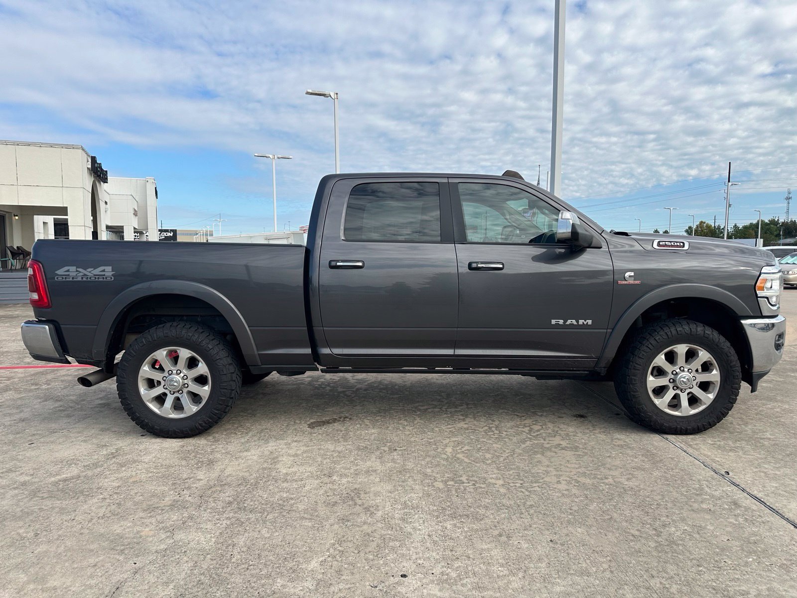 Used 2022 RAM 2500 Laramie AWD/4WD image 14