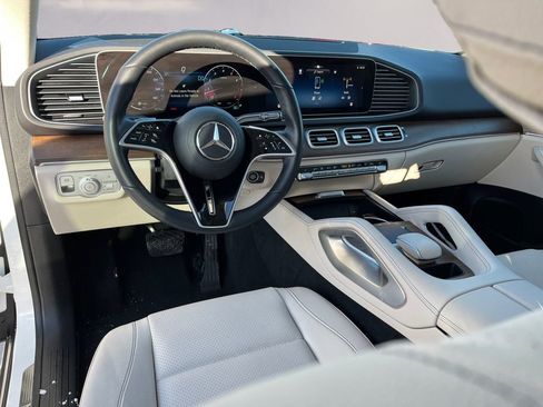 Certified 2025 Mercedes-Benz GLE 350 4MATIC image 10