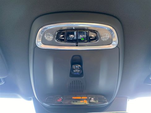 Used 2018 Volvo XC90 T6 Momentum w/ Convenience Package image 27