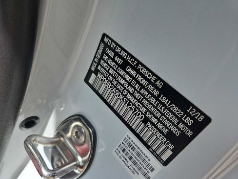 Certified 2019 Porsche 911 Targa 4 GTS AWD/4WD image 36