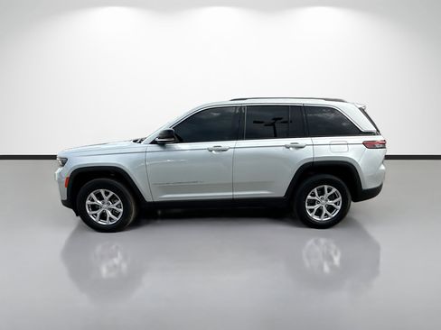Used 2022 Jeep Grand Cherokee Limited AWD/4WD image 6