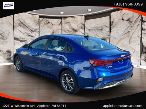 Used 2022 Kia Forte LXS FWD image 4