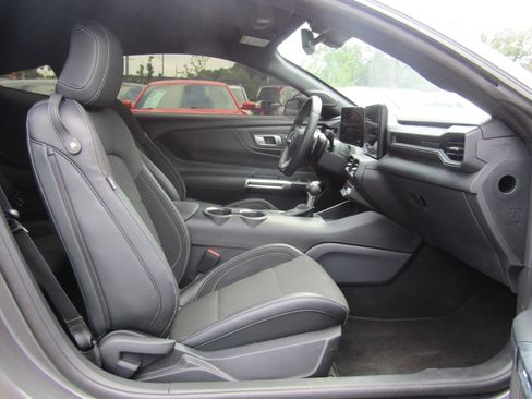 Used 2024 Ford Mustang GT RWD image 17