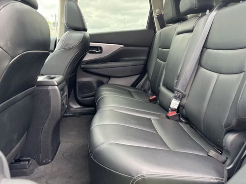 Used 2024 Nissan Murano SV AWD/4WD image 9