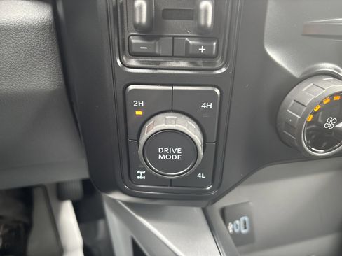 New 2026 Ford F250 XLT w/ XLT Premium Package image 30