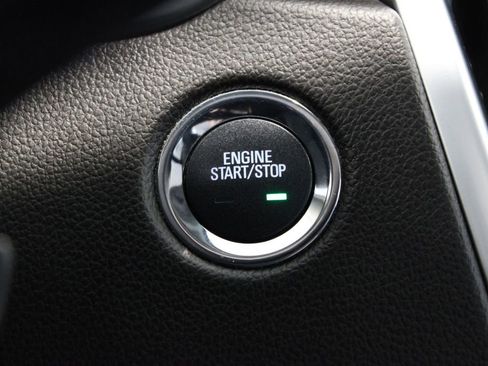 Used 2015 Cadillac SRX Luxury image 21