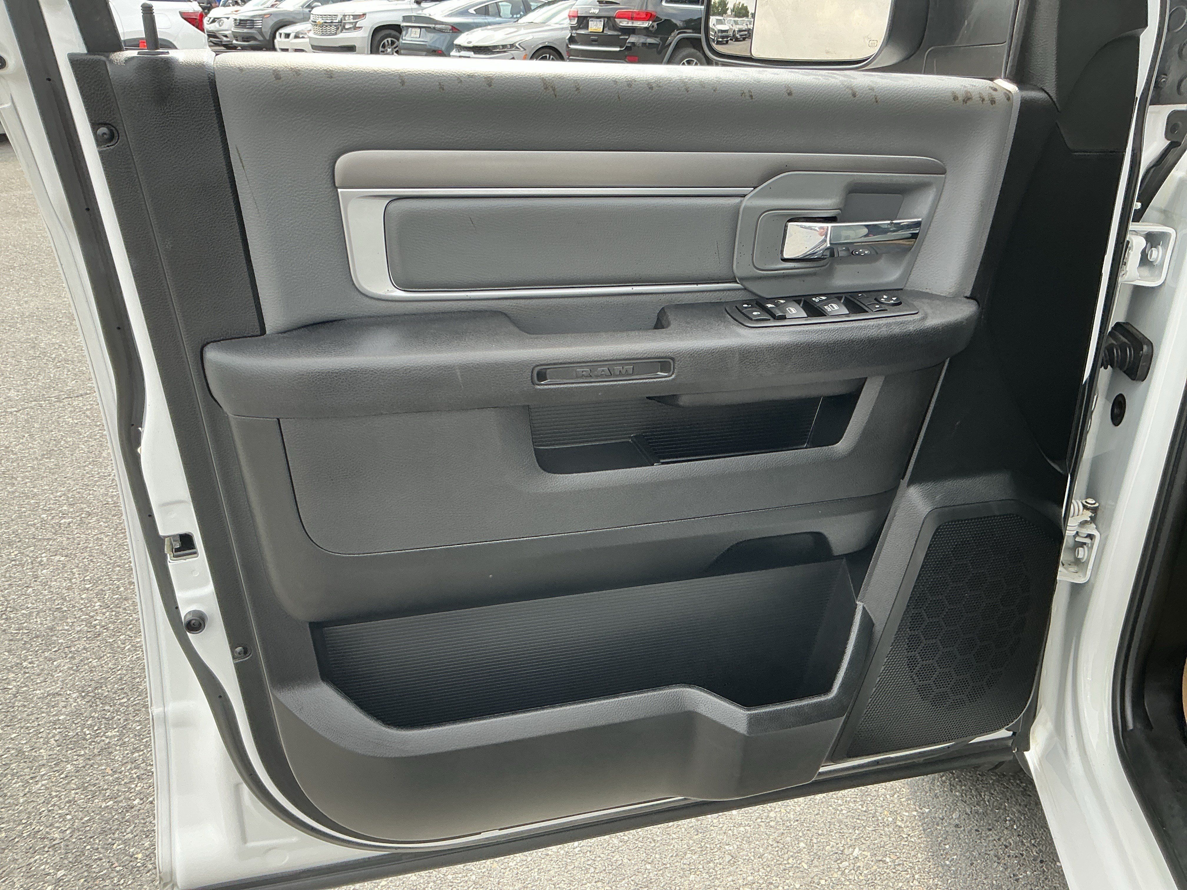 Used 2023 RAM 1500 Classic SLT w/ Trailer & Traction Group AWD/4WD image 13