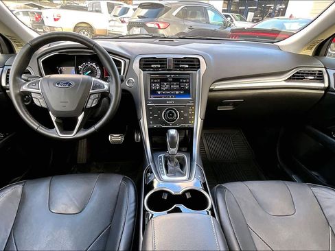 Used 2015 Ford Fusion Titanium image 15