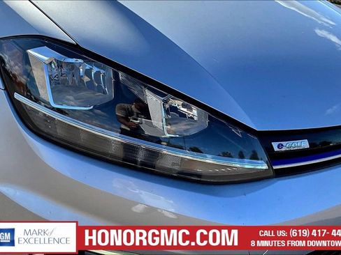 Used 2019 Volkswagen e-Golf SE w/ Driver Assistance Package FWD image 30