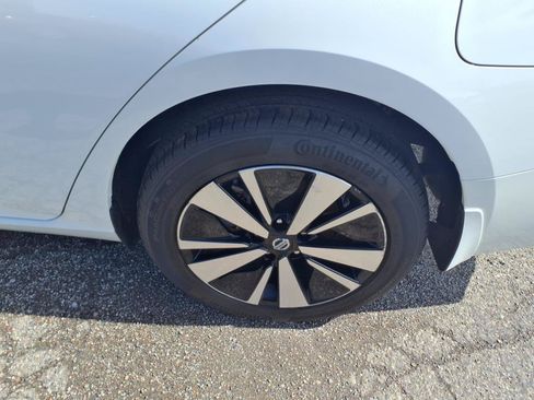 Used 2022 Nissan Altima 2.5 SV AWD/4WD image 8