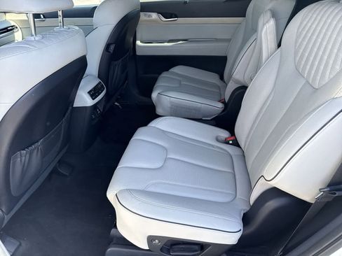Used 2024 Hyundai Palisade Limited image 15