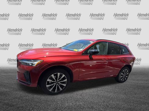 Used 2024 Volvo XC60 B5 Core w/ Protection Package AWD/4WD image 10