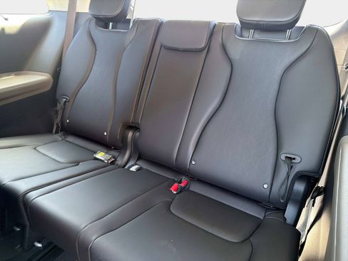 New 2026 Kia Carnival EX FWD image 10