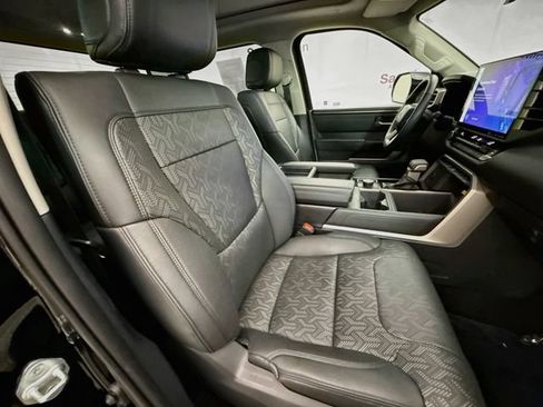 Used 2024 Toyota Tundra Limited w/ Power Package AWD/4WD image 29