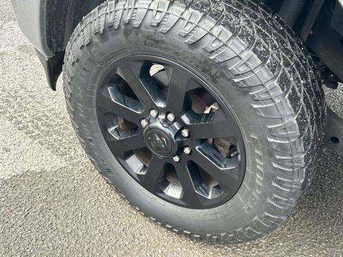 Used 2021 RAM 2500 Big Horn w/ Night Edition image 9