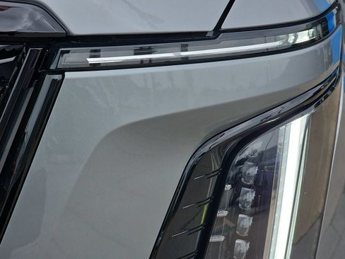New 2026 Cadillac Escalade ESV V w/ LPO, ONYX Package AWD/4WD image 34