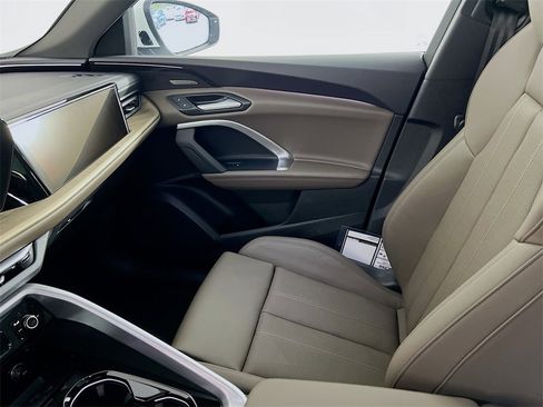 New 2025 Audi Q5 Prestige image 21