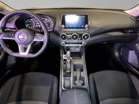 Used 2025 Nissan Sentra SV FWD image 8