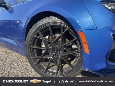 Used 2019 Chevrolet Camaro LT w/ 1LE Track Performance Package image 26