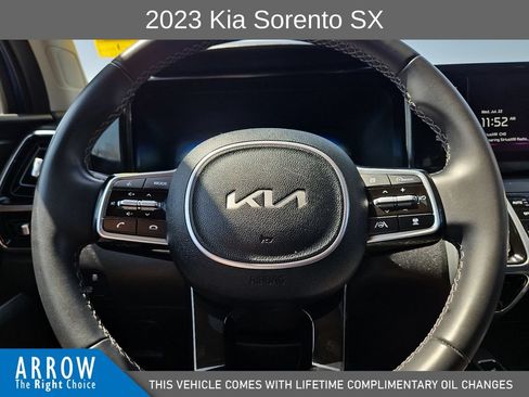 Used 2023 Kia Sorento SX AWD/4WD image 27