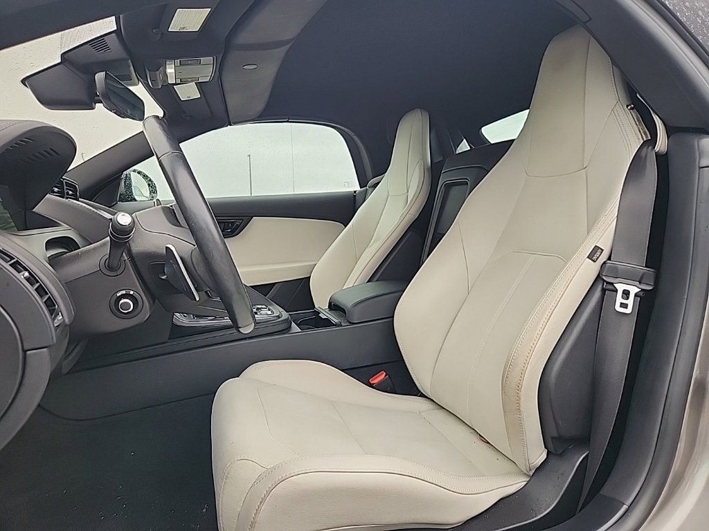 Used 2023 Jaguar F-TYPE R-Dynamic AWD/4WD image 3