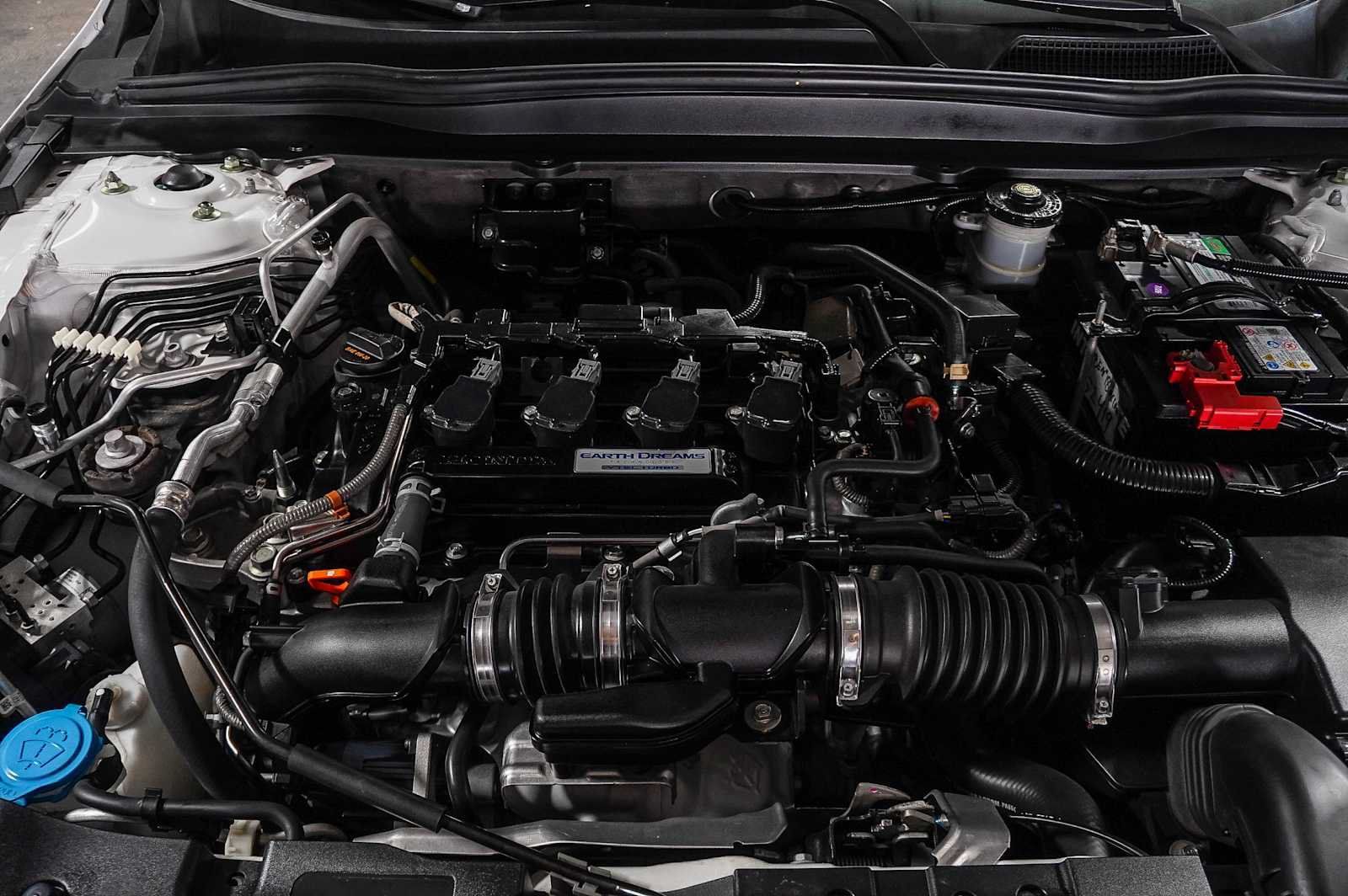 Used 2018 Honda Accord Sport image 29