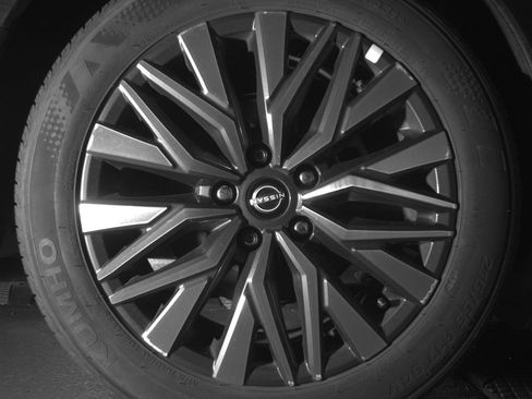 Used 2025 Nissan Altima 2.5 SV image 15