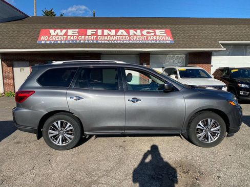 Used 2019 Nissan Pathfinder S image 5