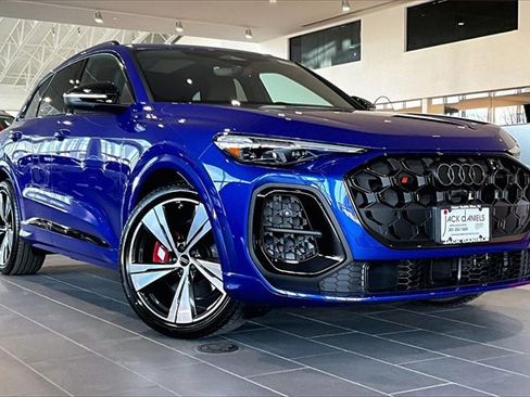 New 2025 Audi SQ5 Premium Plus image 2