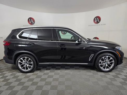 Certified 2023 BMW X5 xDrive40i w/ Executive Package image 3