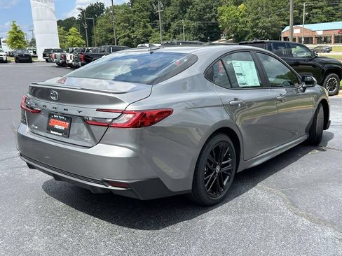 New 2026 Toyota Camry SE FWD image 3