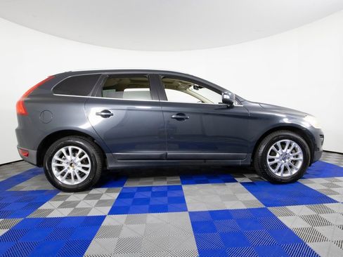 Used 2010 Volvo XC60 T6 image 4