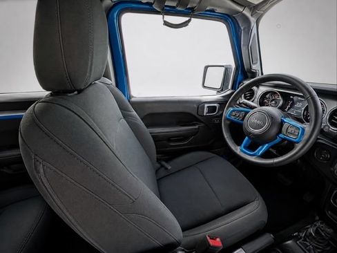 Used 2023 Jeep Wrangler Sport AWD/4WD image 17