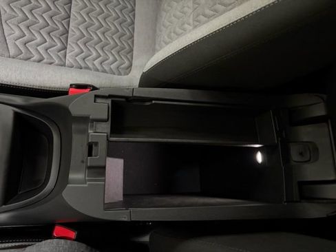 Used 2024 Chevrolet Equinox LT image 53