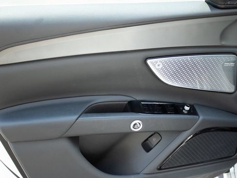 Used 2024 Maserati Grecale GT AWD/4WD image 24