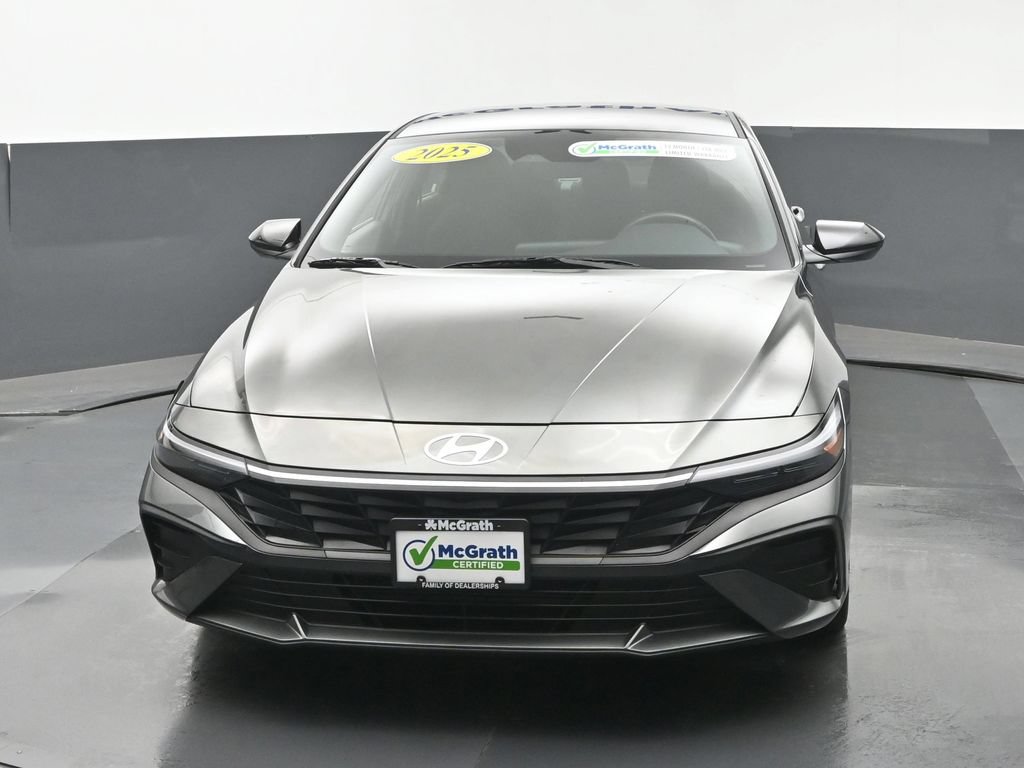 Used 2025 Hyundai Elantra Sport w/ Cargo Package FWD image 6