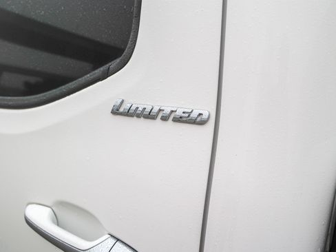 Used 2019 Toyota Tacoma Limited AWD/4WD image 27