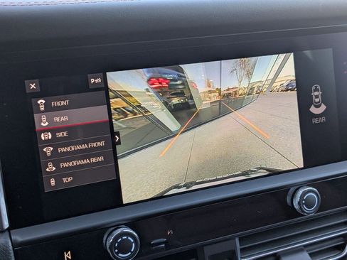 New 2026 Porsche Macan image 19