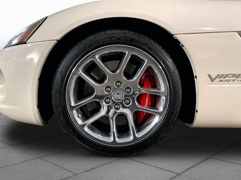 Used 2005 Dodge Viper SRT-10 RWD image 10