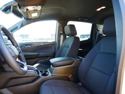New 2025 Chevrolet Colorado LT