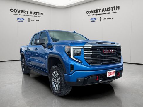 Used 2022 GMC Sierra 1500 AT4 w/ AT4 Preferred Package AWD/4WD image 7