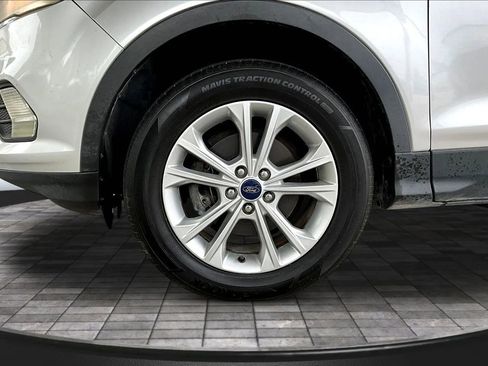 Used 2017 Ford Escape SE image 28
