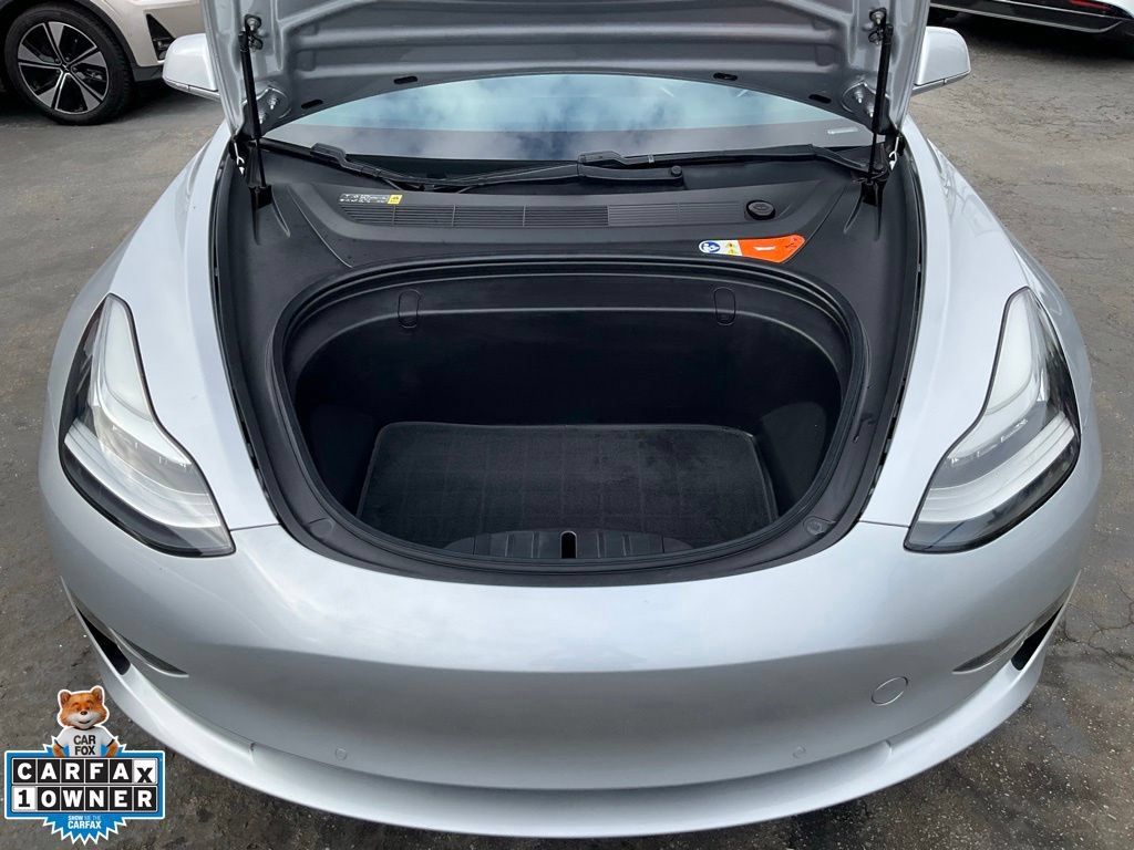 Used 2018 Tesla Model 3 Long Range RWD image 12