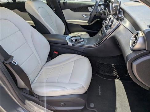 Used 2017 Mercedes-Benz C 300 Sedan image 22