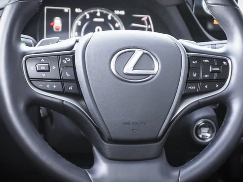 Certified 2025 Lexus ES 350 w/ Premium Package FWD image 13