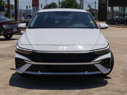 New 2026 Hyundai Elantra SE w/ Cargo Package FWD image 26