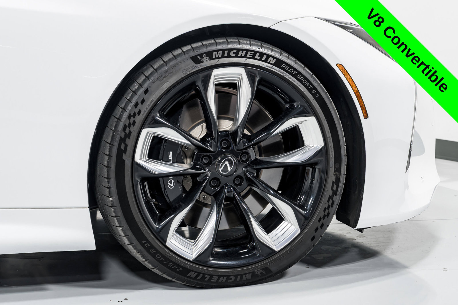Used 2024 Lexus LC 500 Convertible w/ Touring Package RWD image 50