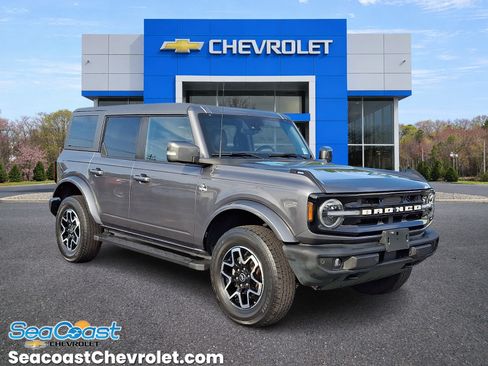 Used 2022 Ford Bronco Outer Banks AWD/4WD image 1